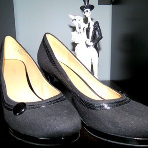 Nine West Black Pumps